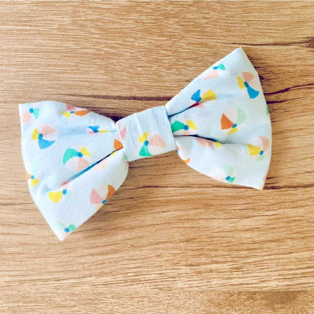NWOT! The Foggy Dog Beach Ball Dog Bow Tie / Summer Accessory